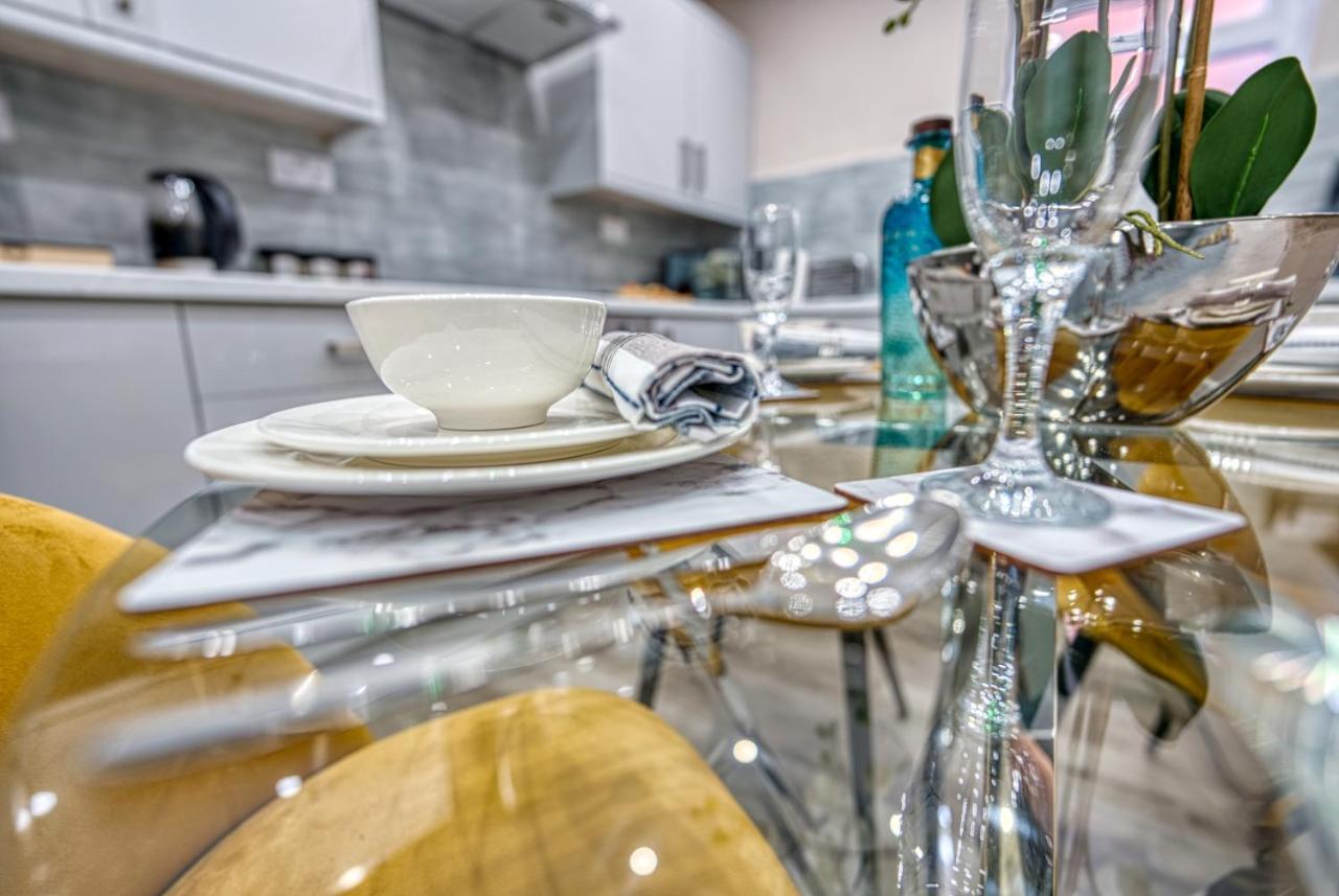 Stylish House - B'Ham Airport And Nec, Jlr Solihull, Business & Leisure Stays - Aspen House المظهر الخارجي الصورة