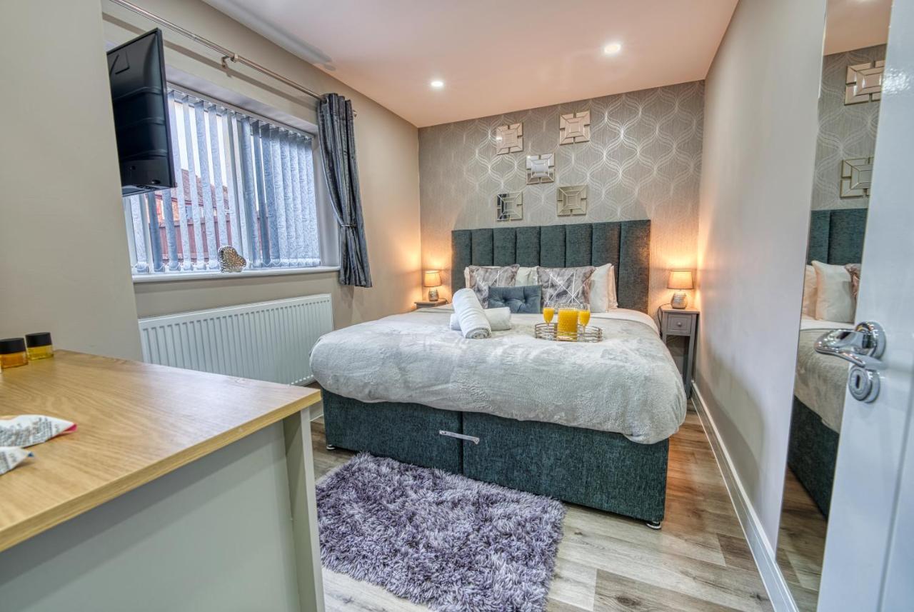 Stylish House - B'Ham Airport And Nec, Jlr Solihull, Business & Leisure Stays - Aspen House الغرفة الصورة
