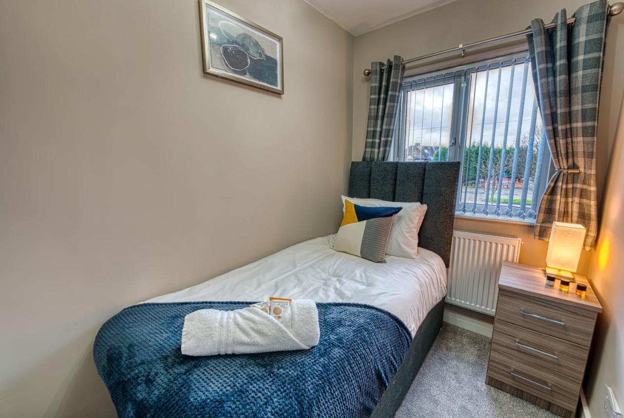 Stylish House - B'Ham Airport And Nec, Jlr Solihull, Business & Leisure Stays - Aspen House الغرفة الصورة
