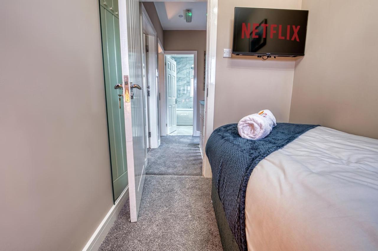 Stylish House - B'Ham Airport And Nec, Jlr Solihull, Business & Leisure Stays - Aspen House الغرفة الصورة