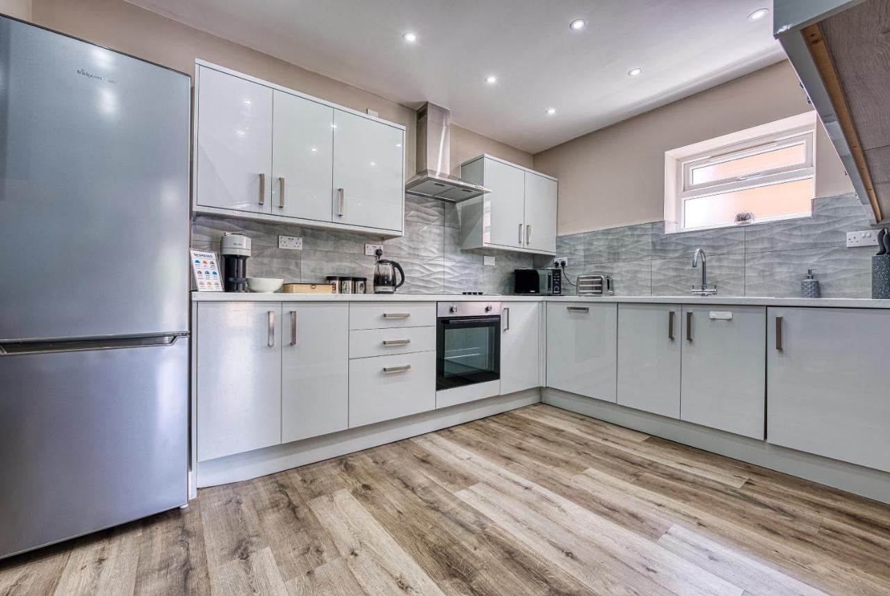 Stylish House - B'Ham Airport And Nec, Jlr Solihull, Business & Leisure Stays - Aspen House المظهر الخارجي الصورة